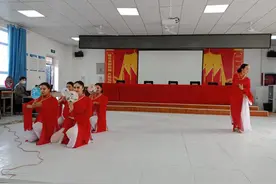 新疆阿瓦提县：“宣讲+”形式让党史学习教育既接地气又入人心图片