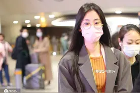 张碧晨承认生女后首度现身 打扮低调素颜状态好图片