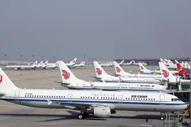 “两头高、中间低”首都机场春运运送旅客228.53万人次图片