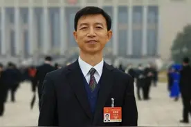 全国人大代表张金海：建议修改驾照逾期3年需重考规定图片