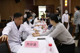 海南省中医院赴省司法厅开展“庆三八 送健康”主题义诊活动图片