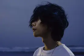 神曲《Lemon》里，是米津玄师对人类情感的共鸣丨夜问图片