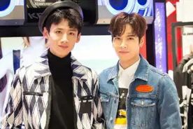 双箭头！白敬亭晒表情包送爱心回应王嘉尔表白图片