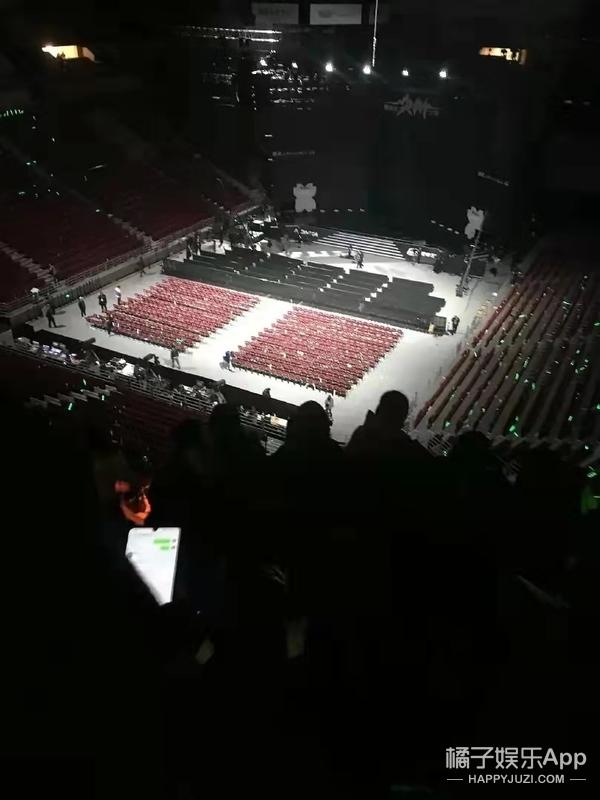 打起来打起来！平台互相扯头花，疯狂起来竟然都是为了他？