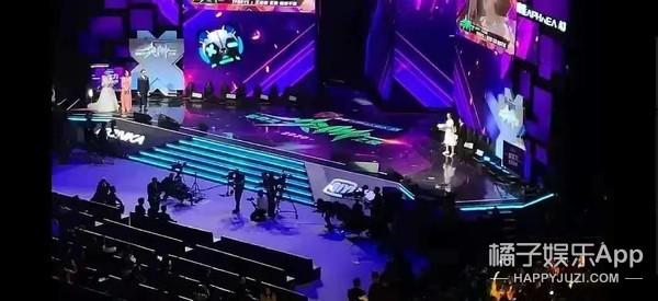 打起来打起来！平台互相扯头花，疯狂起来竟然都是为了他？