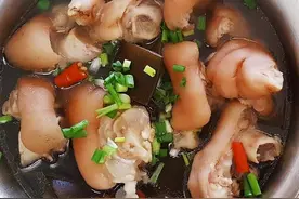买猪蹄时要分清“前蹄”和“后蹄”，差别很大图片