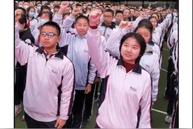宣誓！呐喊！七中育才举行中考百日誓师大会图片
