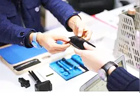 通讯Plus·行业深度 | 这些手机售后服务的“猫腻”你都该知道图片