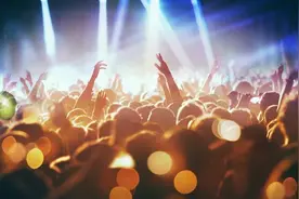 代表委员谈青少年追星：斩断追星乱象背后利益链图片