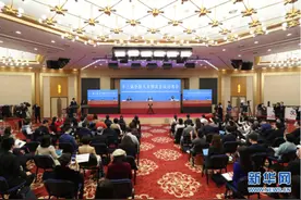 外媒记者提问疫情后中国就业情况，李克强回应图片