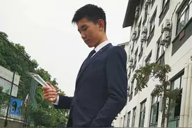美名校中国留学生突然过世，“网红”父亲：尊重他所有决定，包括最后这一个图片