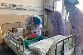 宁夏女孩摔了一跤，没及时就医，两腿长短相差5厘米8年图片