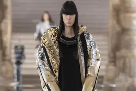 LV发布2021秋冬女装系列，雅诗兰黛推出“美人鱼”公主粉饼｜是日美好事物图片