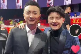 童星阿尔法近照瘦到认不出，网友：戴上假发后大变样图片