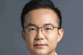 消费维权来了智囊团 今天起，“律师帮帮团”入驻川报消费维权中心图片