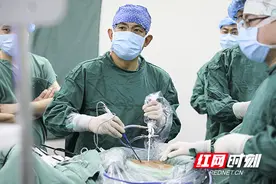 株洲伤科医院采用UBE技术治疗腰椎间盘突出 开地区之先图片