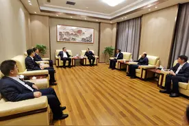 潍坊青州市委书记韩幸福会见中国工商银行山东分行党委书记 行长赵桂德一行图片