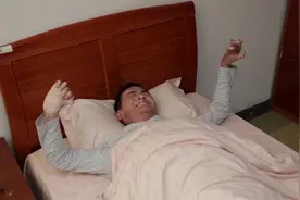 烧伤患者如何对抗疤痕恶魔？上海好邻居王海滨出镜亲身示范图片