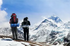 时隔一年尼泊尔重新开放珠峰 已有中国登山者出发 不过…想爬山没那么容易图片