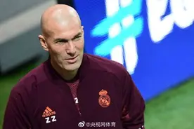 齐达内谈C罗回归可能：我们爱他 但他是尤文的图片