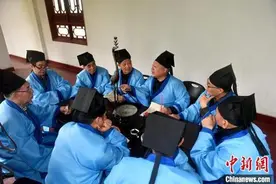 福州再现花朝节传统民俗 演绎传统诗钟表演图片