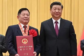 “脱贫攻坚楷模”李玉和他的“蘑菇情结”图片