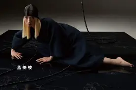 孟美岐3月新刊出炉！时尚表现力不输大牌艺人图片