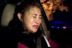 春暖花又开：小伙酒后睡醒，发现身边还有一个美女，遭人算计了！
