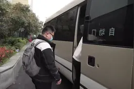 珞珈山的樱花之约：去年说再见，今春再相见图片