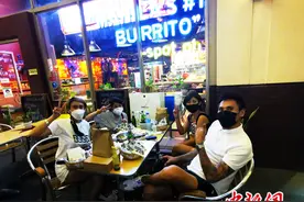再宵禁前夜，马尼拉马卡蒂绿带的“不舍”图片