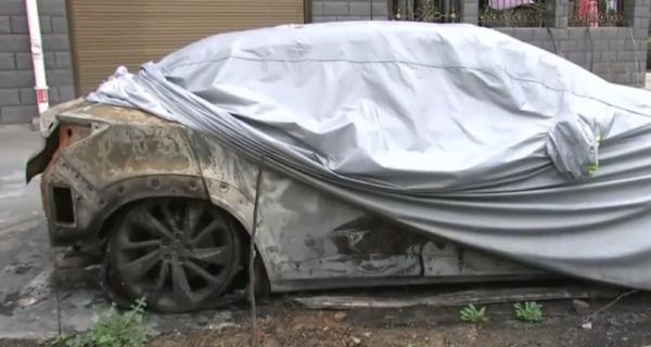 警惕！好好的一辆车烧没了，背后原因值得每个家长深思