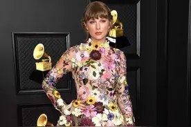 格莱美颁奖，Beyoncé包揽4奖，Taylor Swift收获年度专辑图片