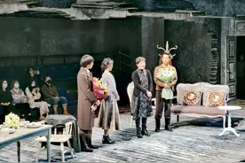 《我可怜的马拉特》导演林丛：客厅，是她的拿手好戏图片