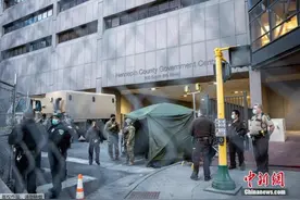 美弗洛伊德案陪审团甄选工作继续 已挑出7位人选图片