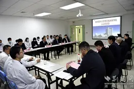 黄石市中心医院接受南京医科大学临床医学院认证图片