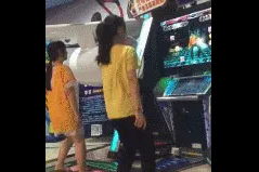 别乱按！一女子按摩后，恶心呕吐紧急就医！这动作太危险图片