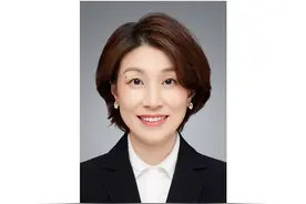 ​500亿芯片巨头重磅人事变动！这位女性高管来了，曾任职半导体届黄埔军校，多次登榜福布斯图片