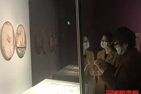 指尖花开，清代民国时期桃源刺绣展开幕图片