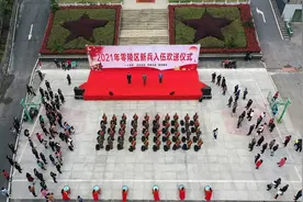 零陵：欢送90名新兵赴军营图片