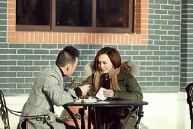“雪姨”王琳也有少女心！游乐场相亲挑战过山车，男嘉宾花心思“讨好”娘家人图片