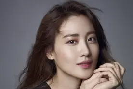 韩国女艺人秀贤签约YG娱乐公司图片