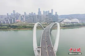 广西壮族自治区60余年巨变：从“两根烟囱”到“广西制造”走向东盟图片
