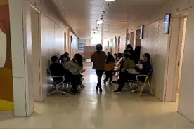 助力长高季｜8岁小女孩体重84斤，这里还发育了！孩子出现这些情况，家长一定要警惕图片