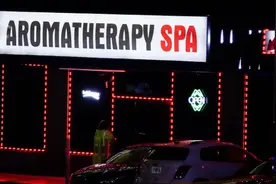 美亚特兰大发生恶性袭击案，白人男子枪杀6名亚裔视频封面