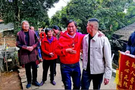 世界上“另一个我”，失散20多年后网络一线牵图片