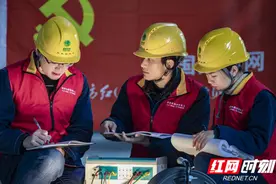 国网永州变电检修公司：“党建+”推进电网建设“强筋健骨”助力思想服务稳固深入图片