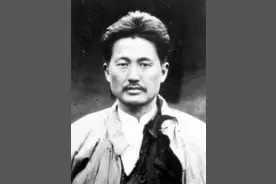没有鲜花、钻戒，他却送了她一份最浪漫的礼物图片