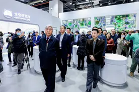 编程猫致敬“从这里飞向太空”——庆祝建党成立100周年航天互动科普展图片