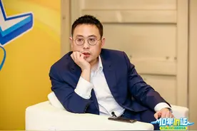 黄佳佳：十年再启航图片