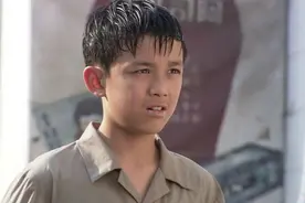 娘心：落魄小男孩住院，富豪出手相救，哪知小男孩竟被父亲训斥视频封面